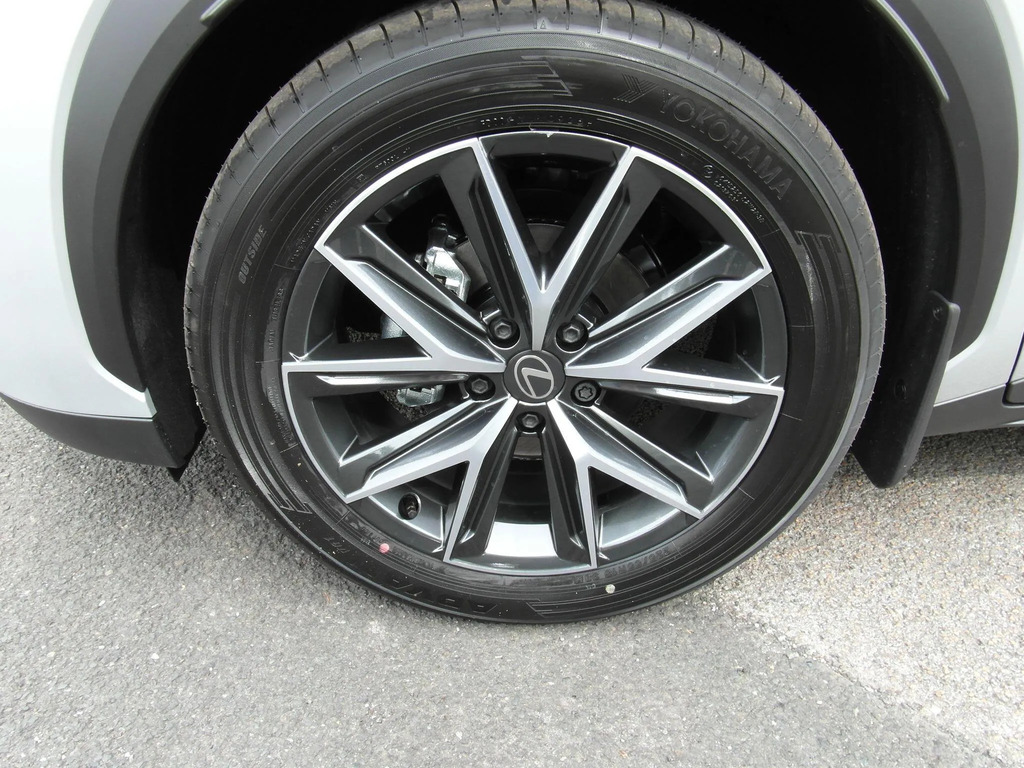 Lexus LBX 1.5 Vvt-ie Premium Plus E-cvt Euro 6 Ss White #7