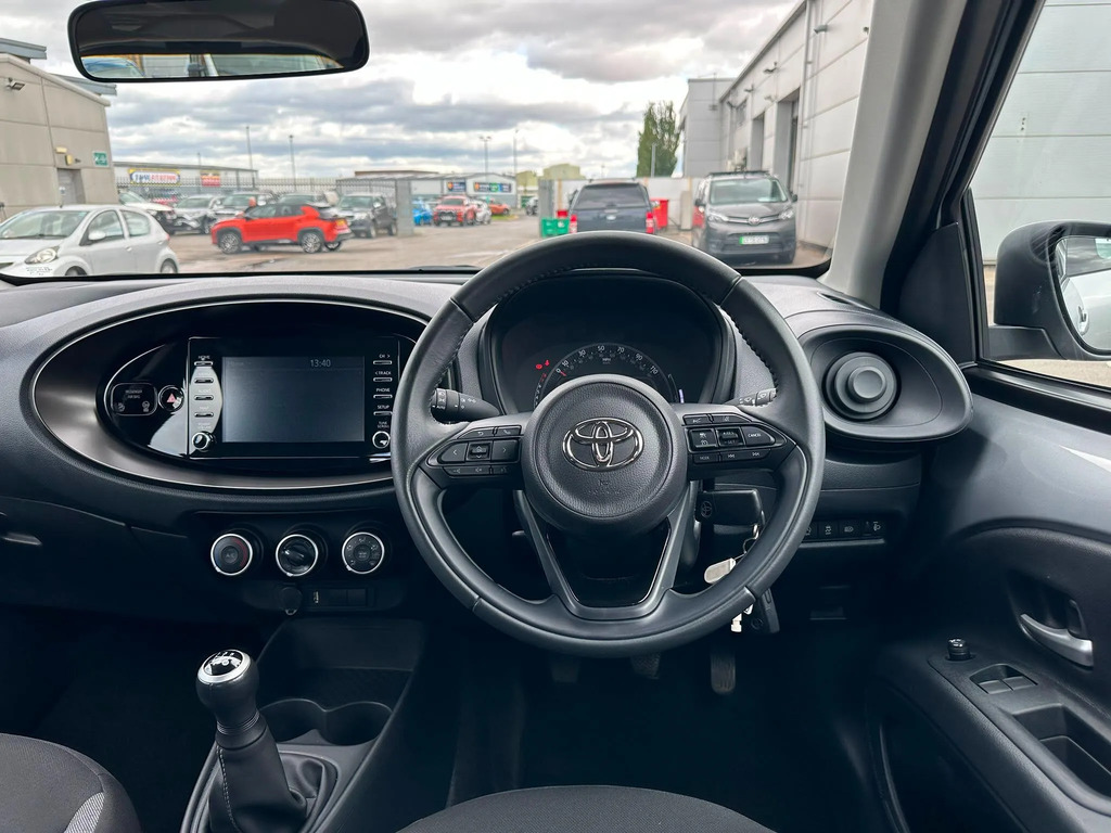 Toyota Aygo X 1.0 Vvt-i Pure  #6