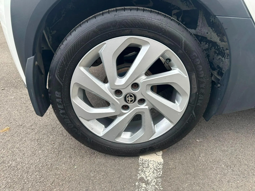 Toyota Aygo X Edge Red #18