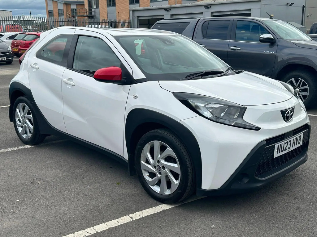 Toyota Aygo X 1.0 Vvt-i Pure 