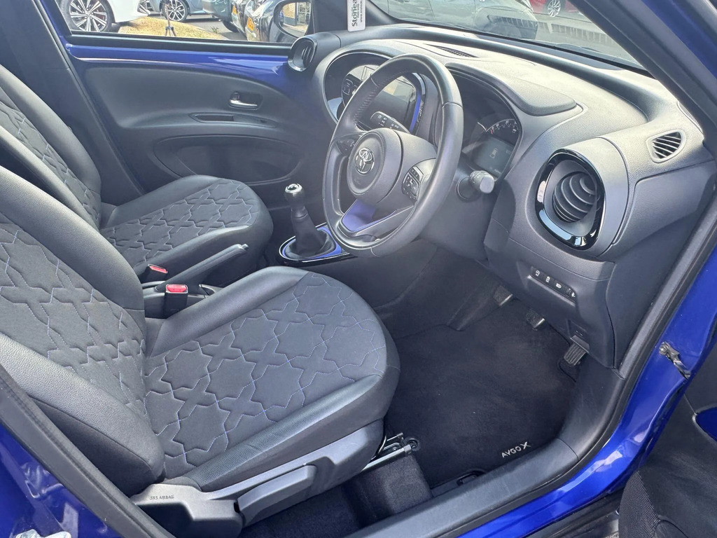 Toyota Aygo X Edge Beige #11