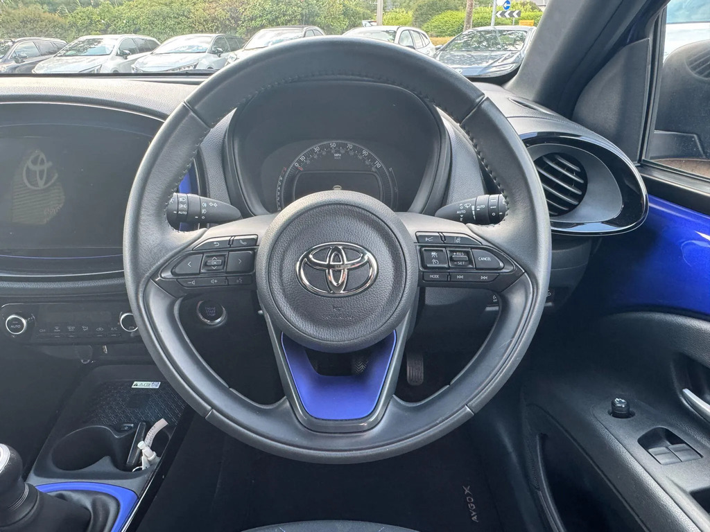 Toyota Aygo X Edge Beige #17