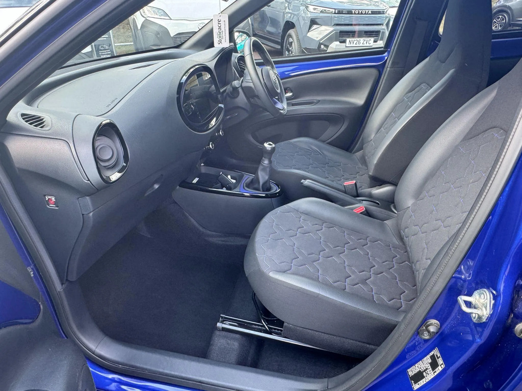 Toyota Aygo X Edge Beige #14