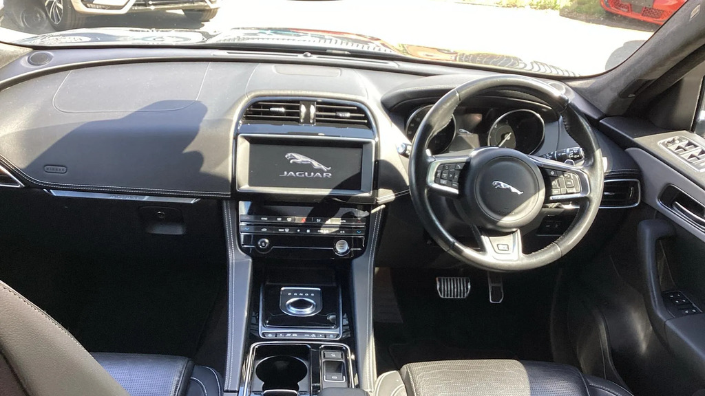 Jaguar F-Pace 2.0D R-sport Awd Grey #5