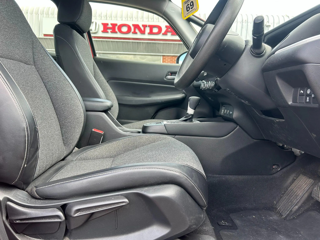 Honda Jazz Crosstar Ex Red #9