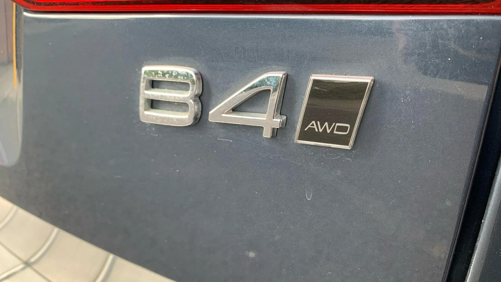 Volvo XC60 Xc60 R-design B5 Mhev Awd Black #37