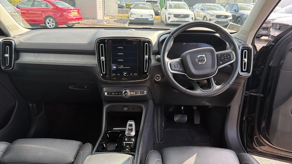 Volvo XC40 Inscription Pro T4 Black #5