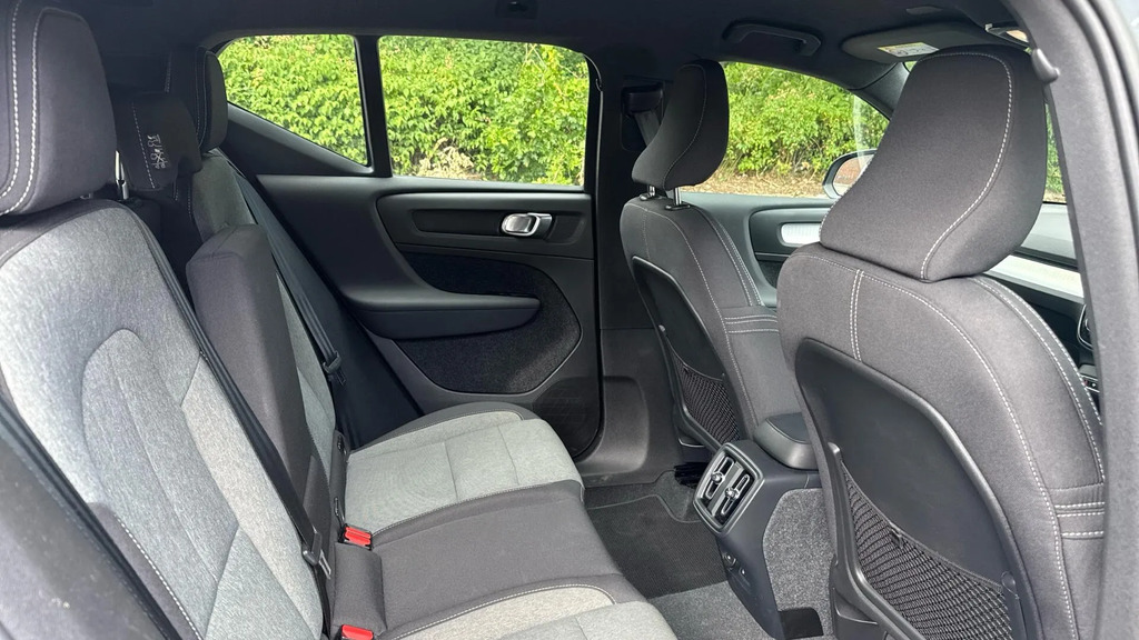 Volvo XC40 2.0 B3p Plus Dark  #6