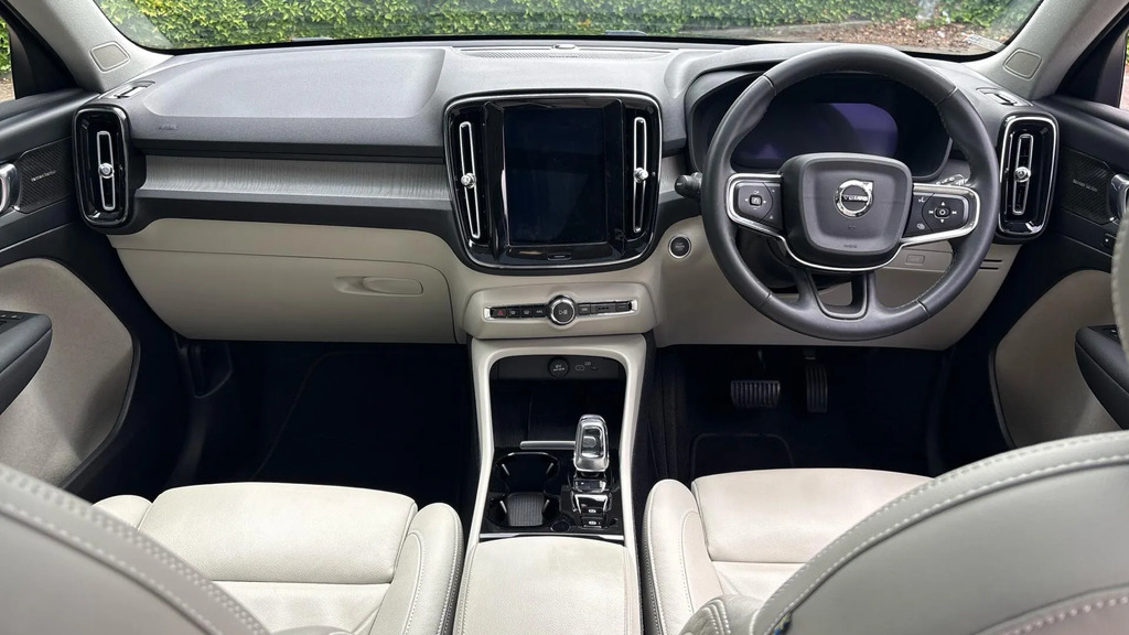 Volvo XC40 2.0 B4p Ultimate Dark  #5