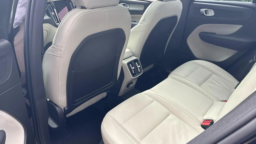Volvo XC40 Xc40 Ultimate B4 Mhev Black #17