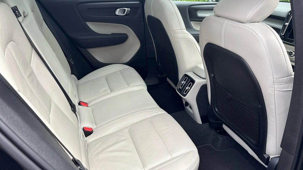 Volvo XC40 2.0 B4p Ultimate Dark  #6