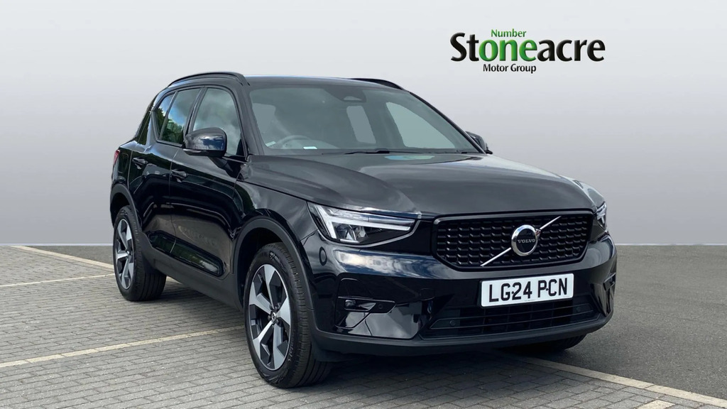 Volvo XC40 2.0 B3p Plus Dark 