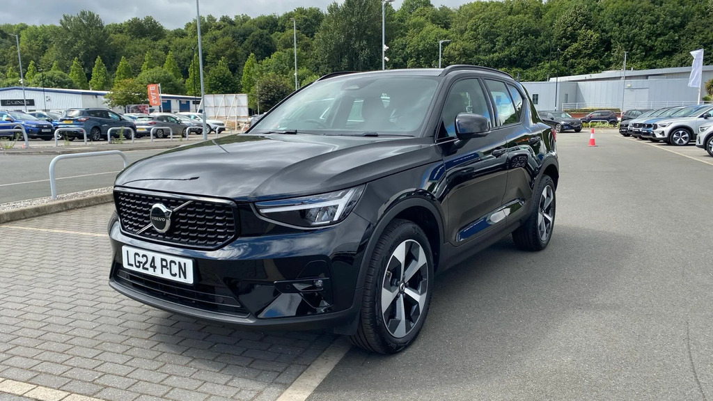 Volvo XC40 2.0 B3p Plus Dark  #3