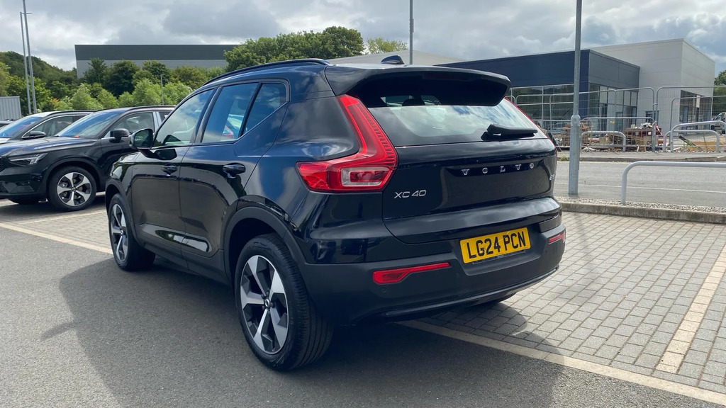 Volvo XC40 2.0 B3p Plus Dark  #4