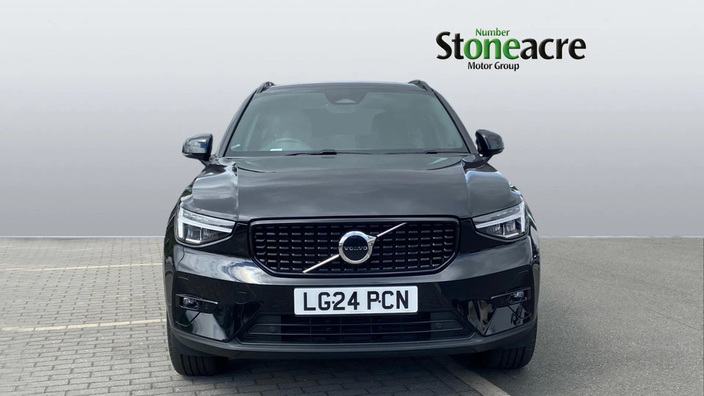 Volvo XC40 2.0 B3p Plus Dark  #2