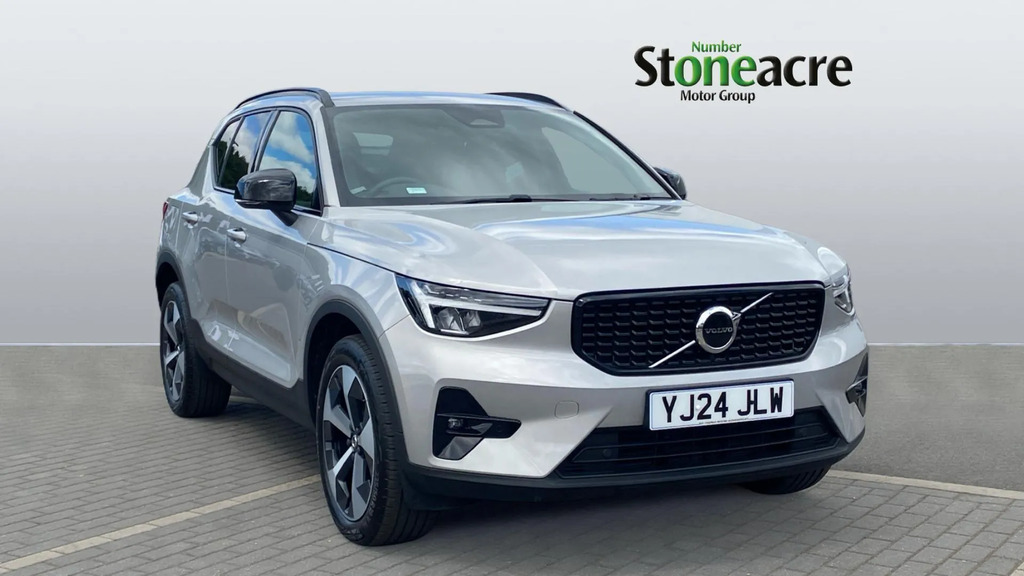 Volvo XC40 2.0 B3p Plus Dark 