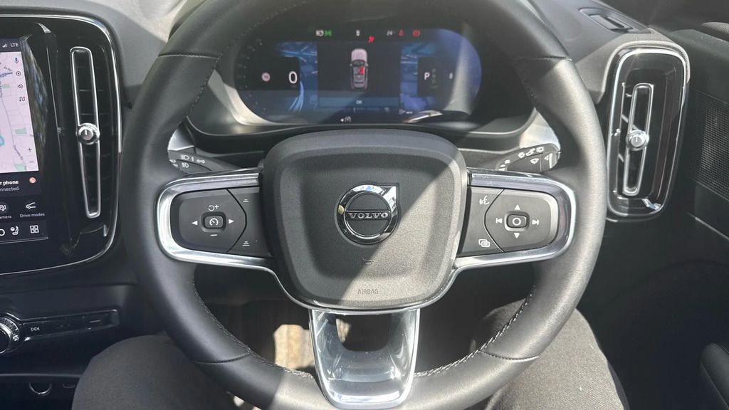 Volvo XC40 2.0 B4p Ultra Dark Blue #10