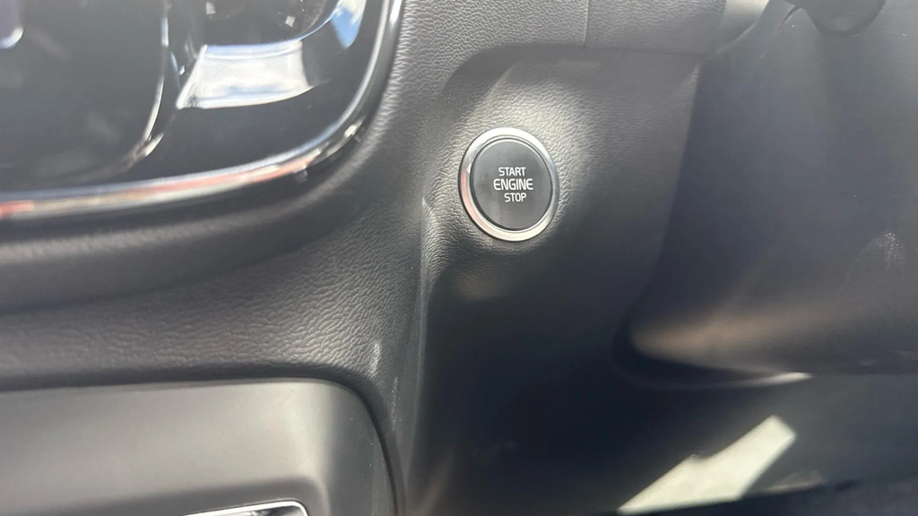 Volvo XC40 2.0 B4p Ultra Dark Blue #24