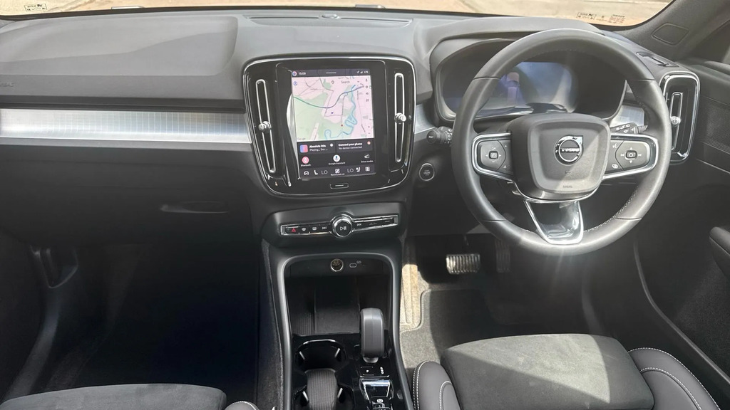 Volvo XC40 2.0 B4p Plus Dark  #5