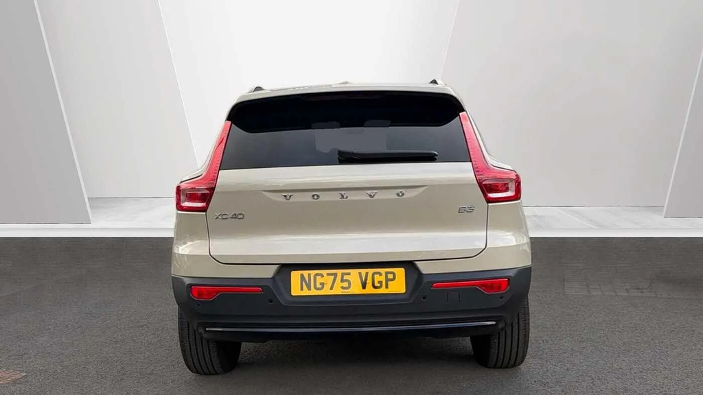 Volvo XC40 2.0 B3p Plus Dark  #6
