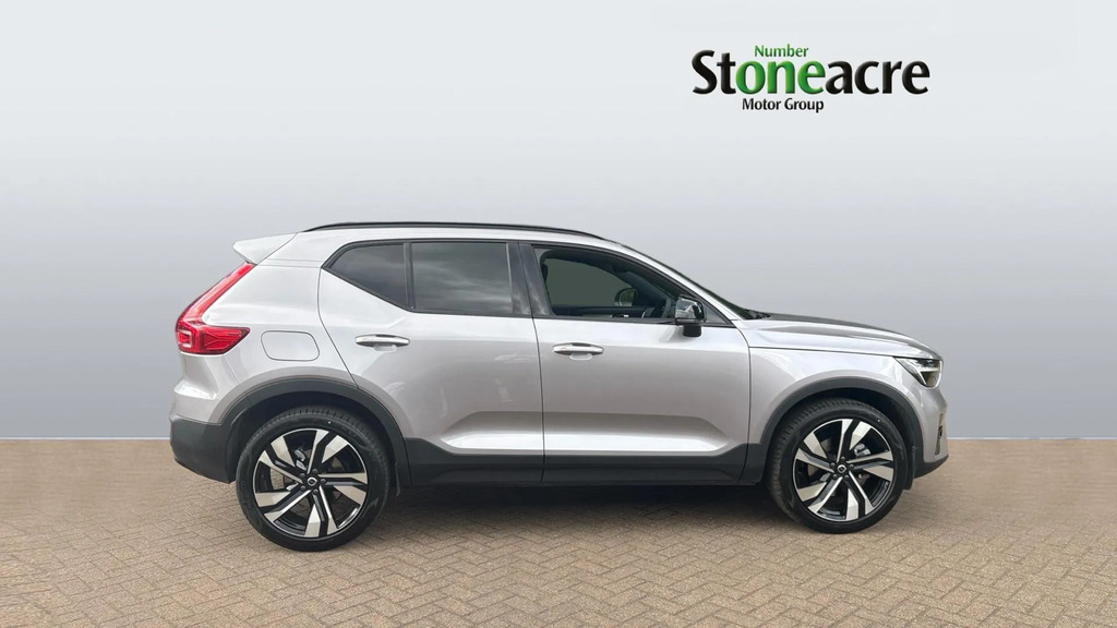Volvo XC40 2.0 B3p Plus Dark  #3