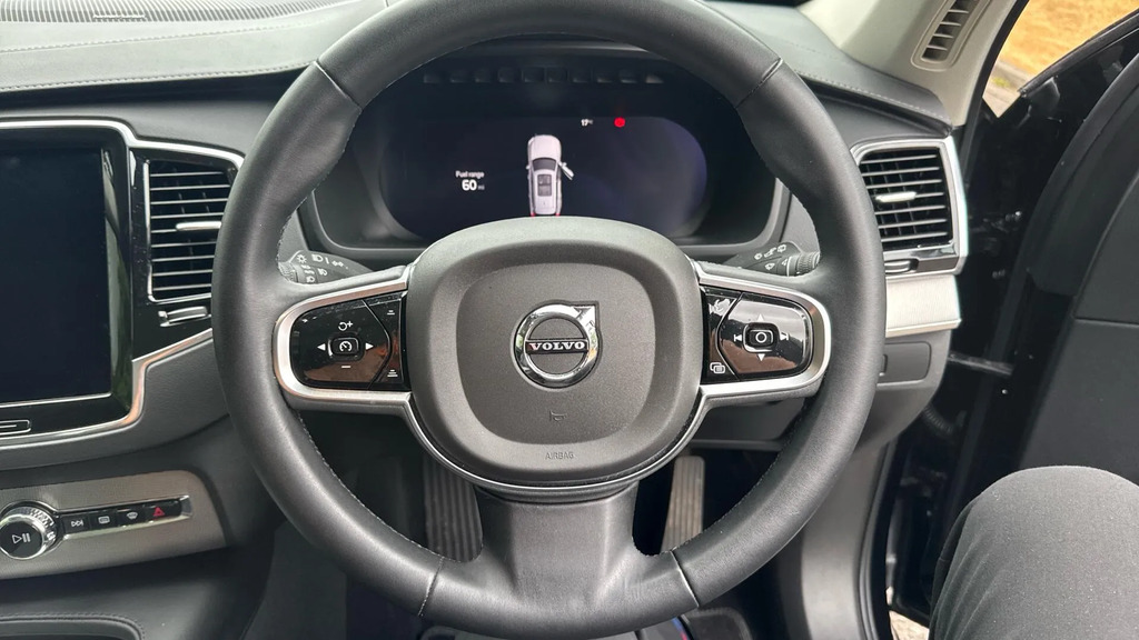 Volvo XC90 T8 Recharge Plus Dark Grey #10
