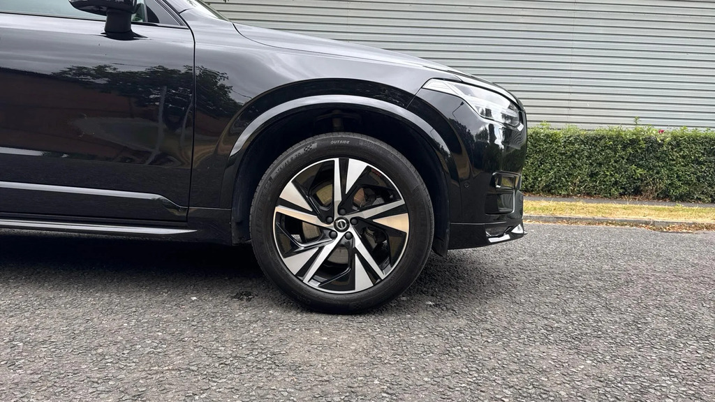 Volvo XC90 T8 Recharge Plus Dark Grey #9