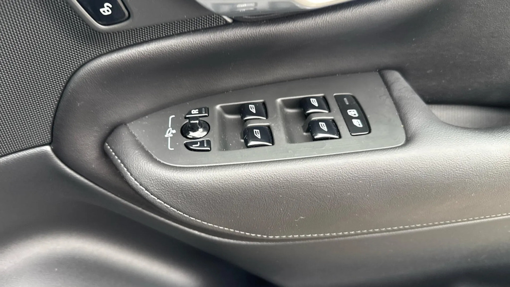 Volvo XC90 T8 Recharge Plus Dark Grey #22