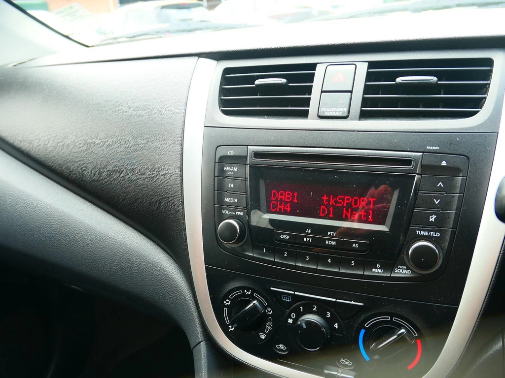 Suzuki Celerio 1.0 Sz4 Ags - Air Con - Alloys - Twenty Pounds White #16