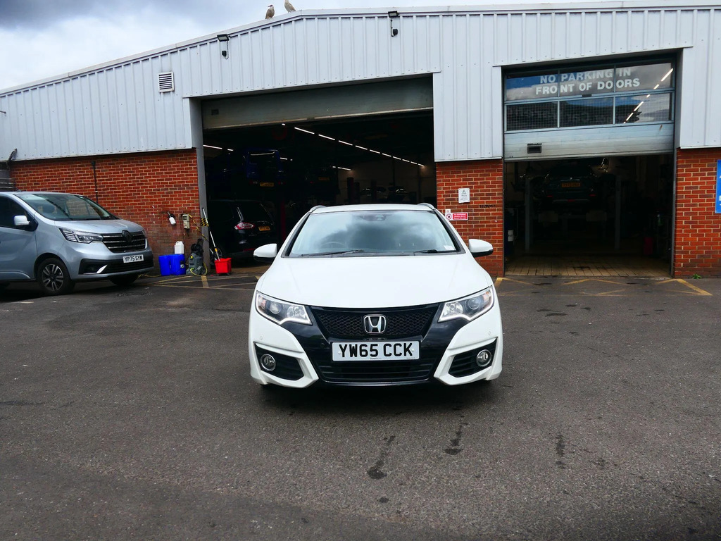 Honda Civic Civic I-dtec Sport White #7