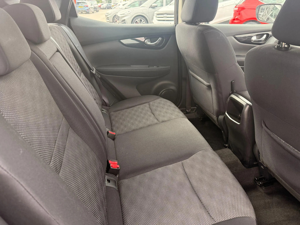 Nissan Qashqai 1.5 Dci N-connecta 2017 Grey #12