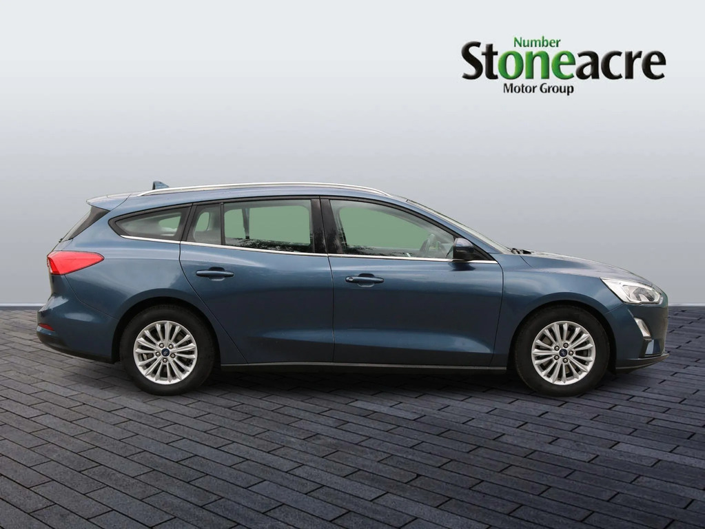 Ford Focus 1.0T Ecoboost Titanium Euro 6 Ss Estate #2