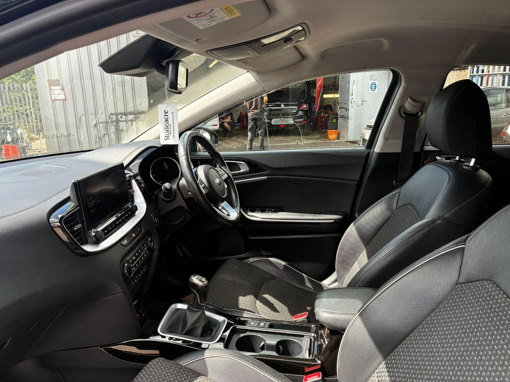 Kia Xceed 1.0T Gdi Isg Edition - Reversing Camera With S Yellow #22