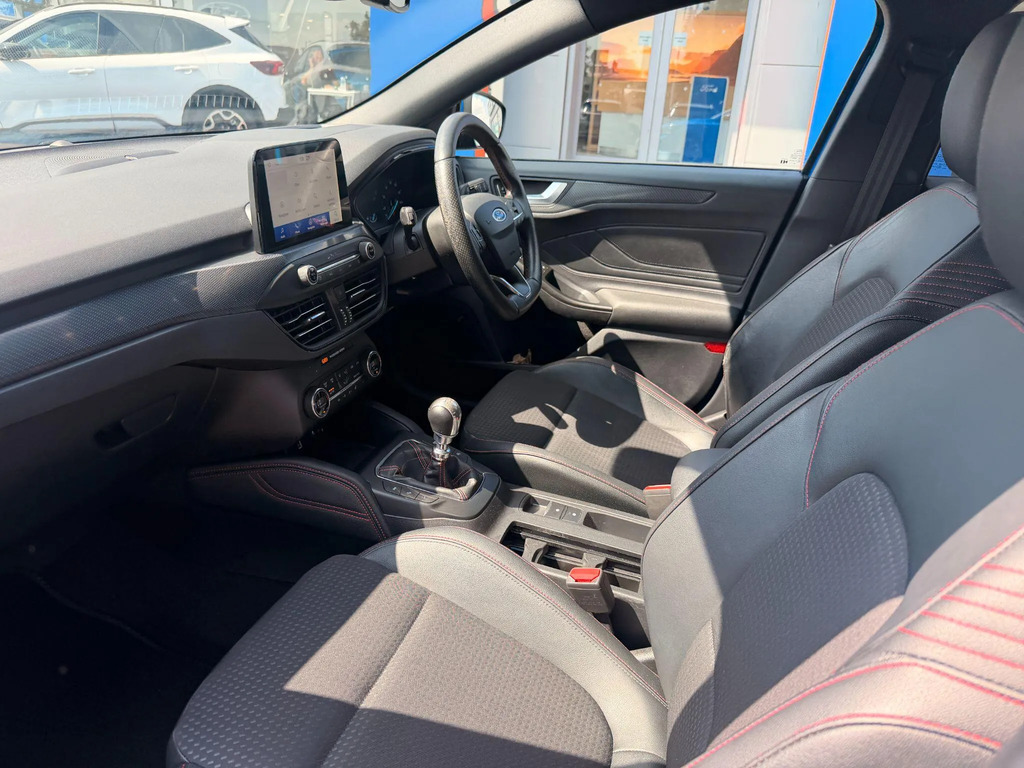 Ford Focus 1.0T Ecoboost St-line Hatchback Blue #18