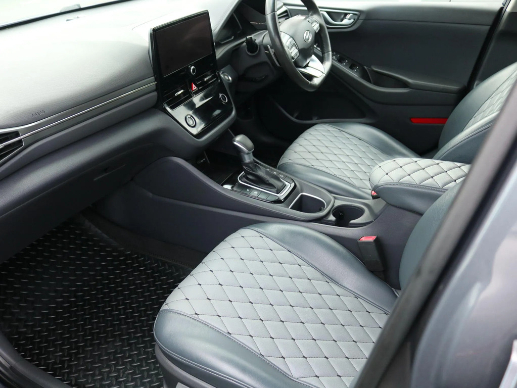 Hyundai Ioniq Hatchback Grey #12
