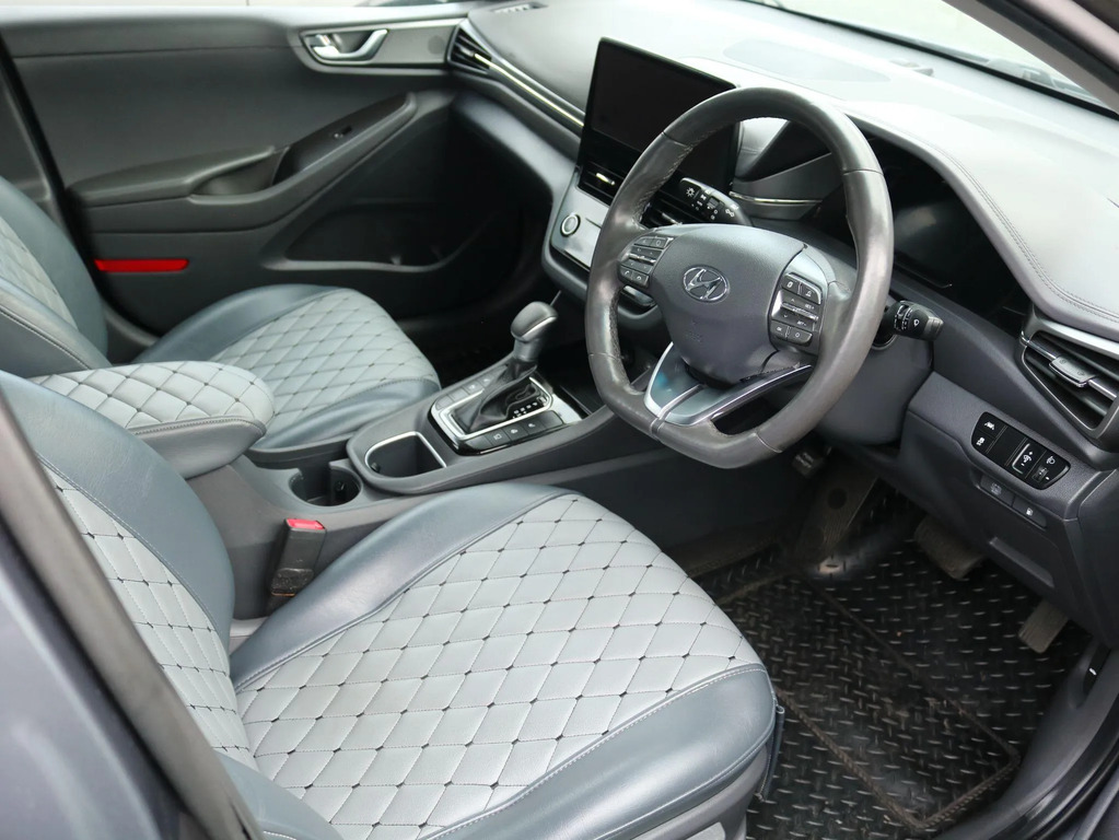 Hyundai Ioniq Hatchback Grey #9