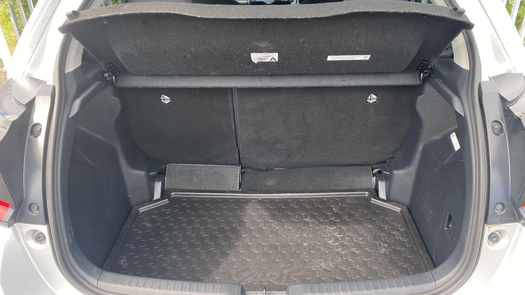 Toyota Yaris Design Grey #17