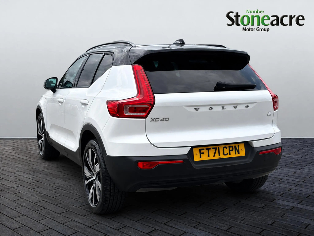 Volvo XC40 1.5H T5 Recharge 10.7Kwh Ultimate Dark Suv Pet White #4