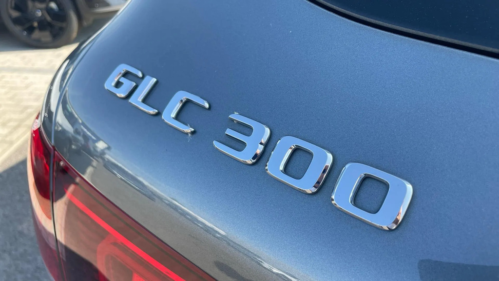 Mercedes-Benz GLC Class Glc 300 D 4Matic Amg Line Premium Plus Silver #32