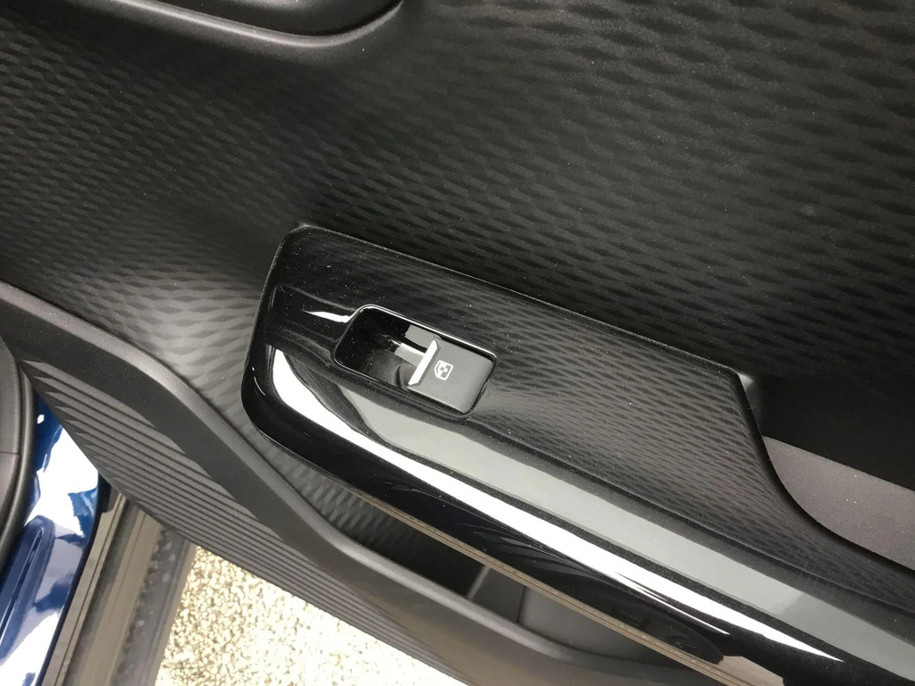 Suzuki Vitara E-vitara 135Kw Ultra Allgrip-e 61Kwh Esta Black #26