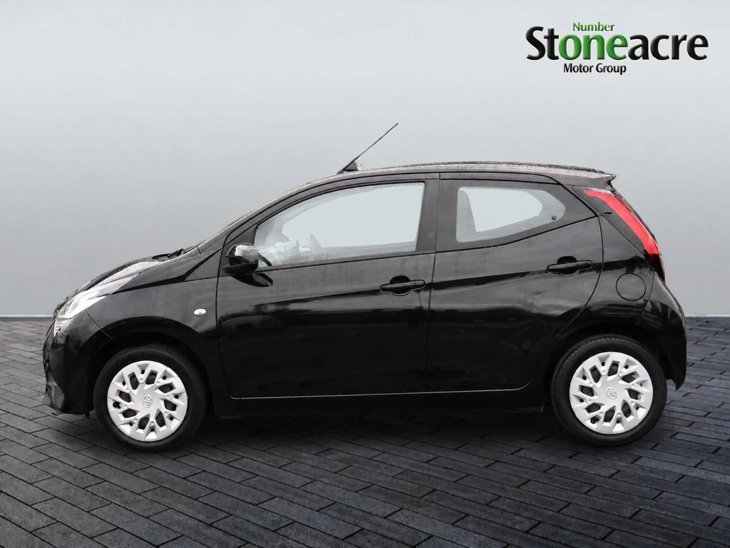 Toyota Aygo 1.0 Vvt-i X-play  #6