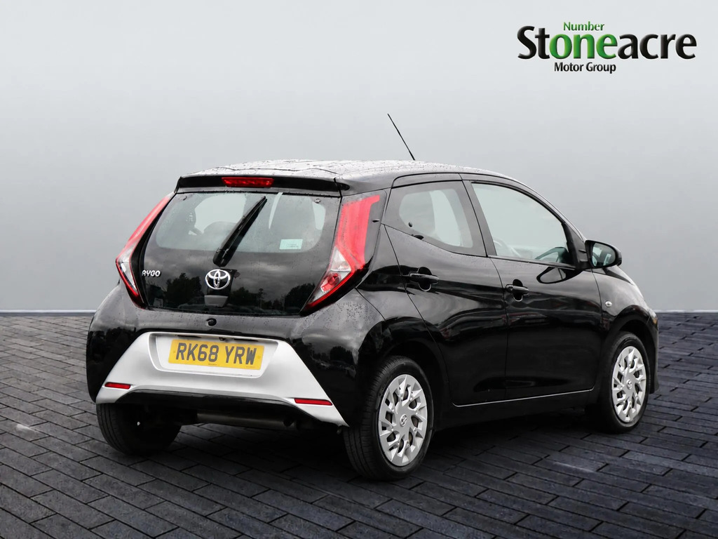 Toyota Aygo 1.0 Vvt-i X-play  #3