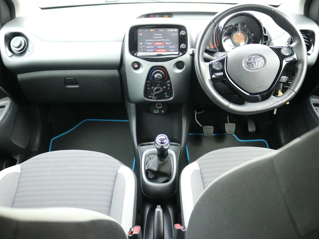 Toyota Aygo X-press Grey #13