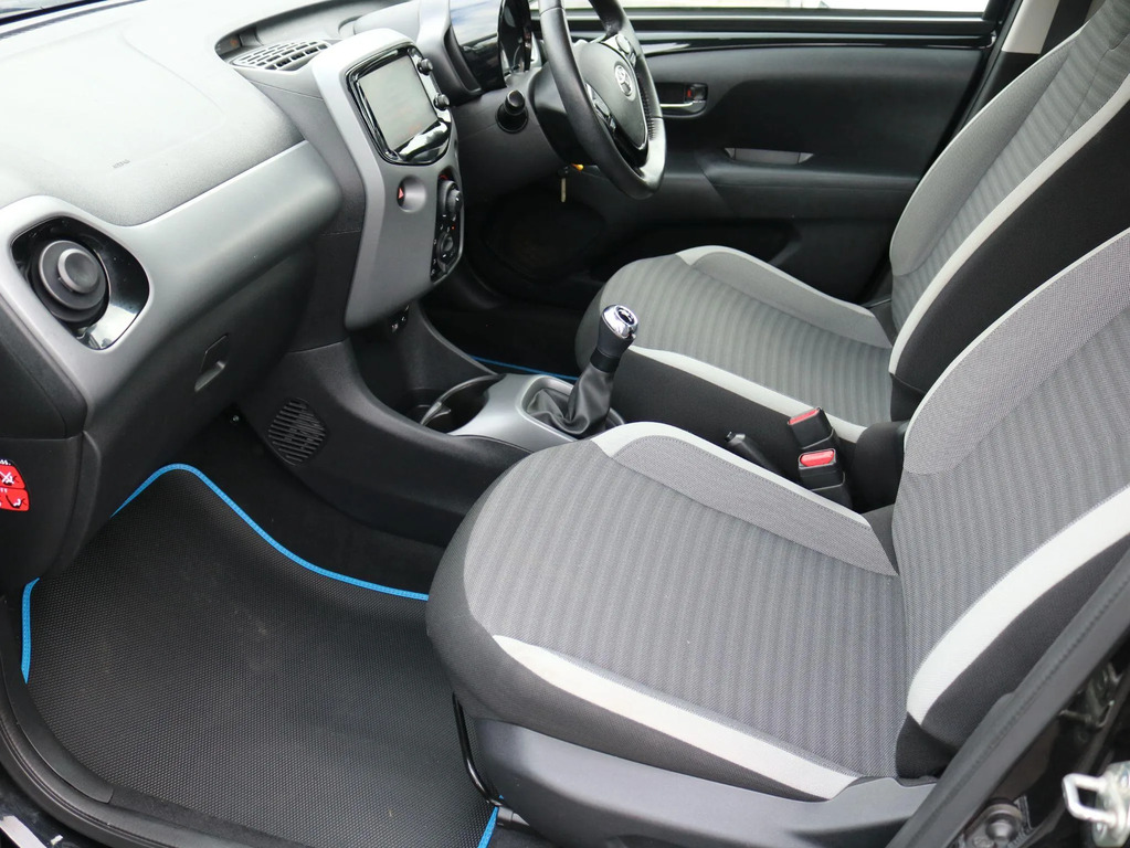 Toyota Aygo X-press Grey #14