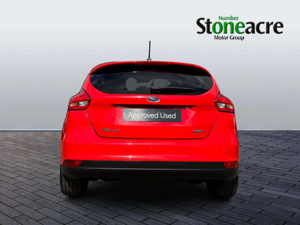 Ford Focus 1.5 Tdci St-line Euro 6 Ss Black #4