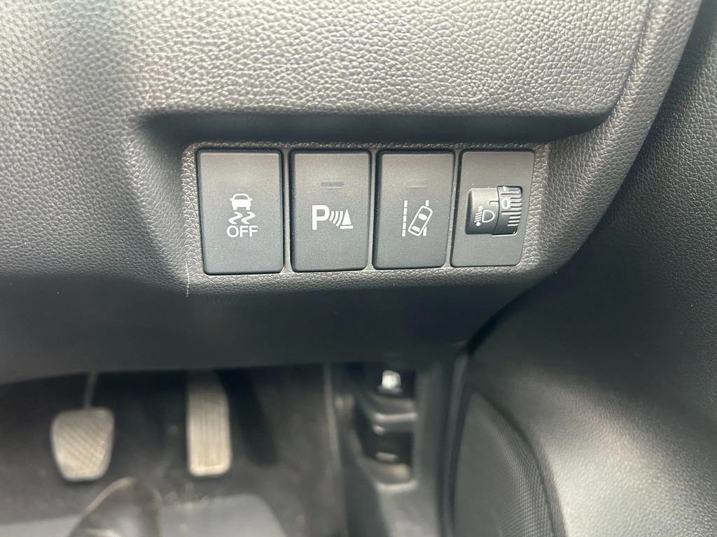 Honda Jazz 1.3 Se Navi Yellow #37