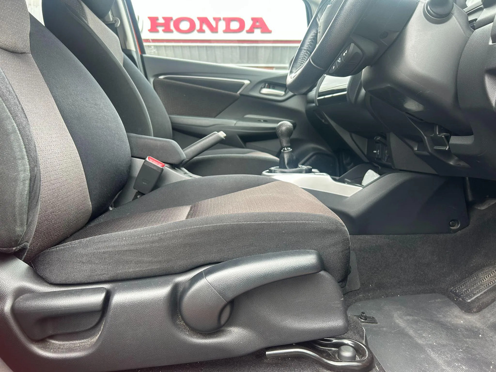 Honda Jazz 1.3 Se Navi Yellow #9