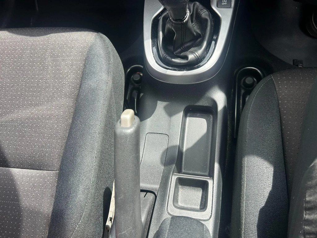 Honda Jazz 1.3 Se Navi Yellow #35