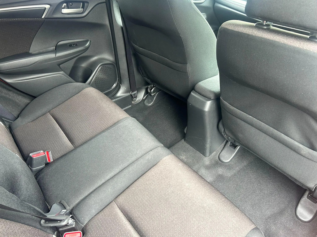 Honda Jazz 1.3 Se Navi Yellow #16