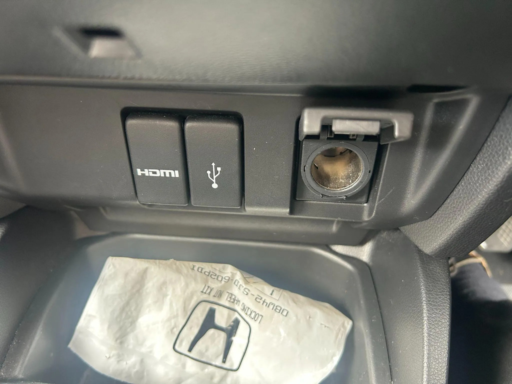 Honda Jazz 1.3 Se Navi Yellow #33